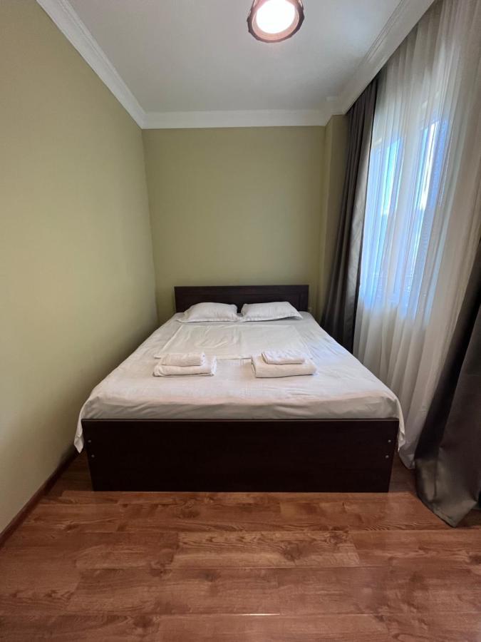Guest House Madonna Kobuleti Exterior photo